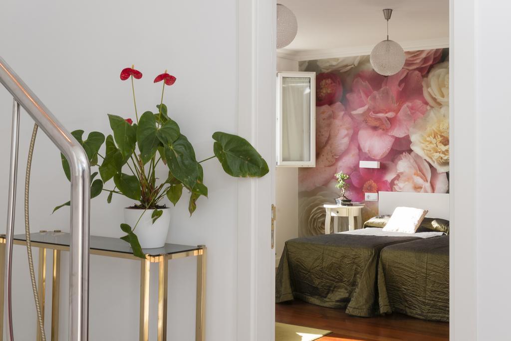 La Casa De Las Camelias Busto Екстер'єр фото