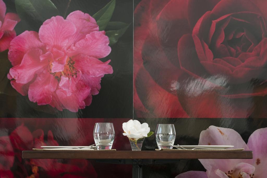 La Casa De Las Camelias Busto Екстер'єр фото