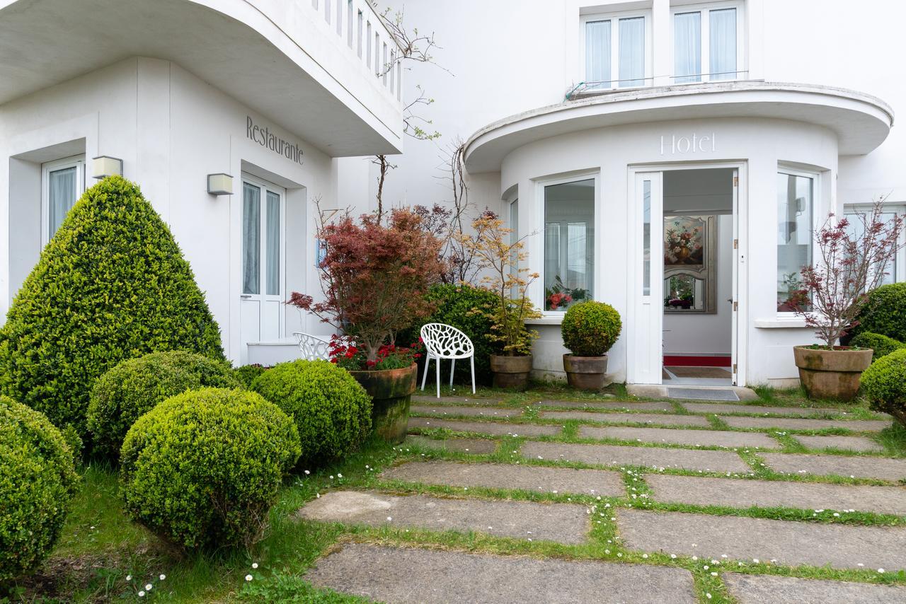 La Casa De Las Camelias Busto Екстер'єр фото